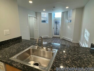 24 Queensberry St Unit B, Boston, MA 02215