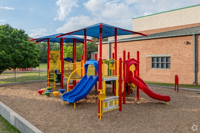 Normandy Crossing Elementary School is where learning is made to be fun.