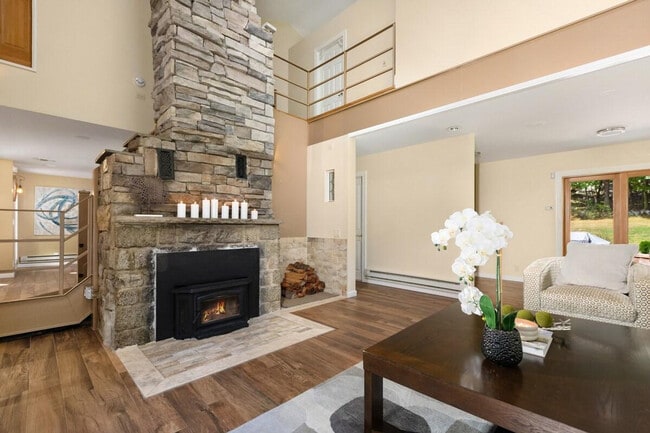 338 Clove Rd unit ID1056821P, Monroe, NY 10950 - photo 6