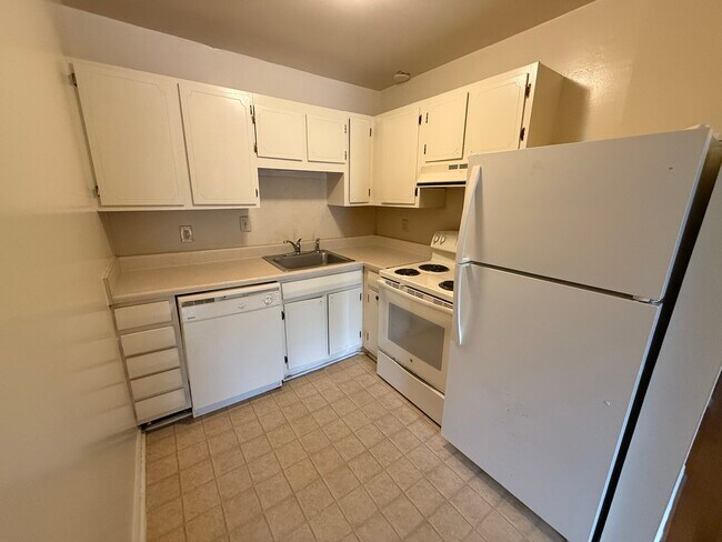 394 S Pope St unit 7, Athens, GA 30605 - photo 7