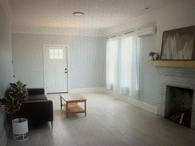 133 Williams St unit 1, Spartanburg, SC 29301 - photo 2