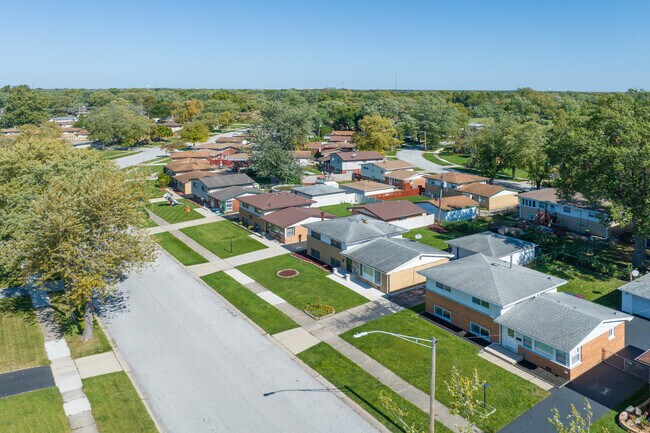 There are many homes available to purchase in North End.