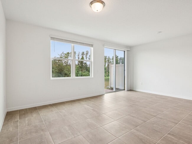 16345 Bird of Paradise Ave, Clermont, FL 34714 - photo 3