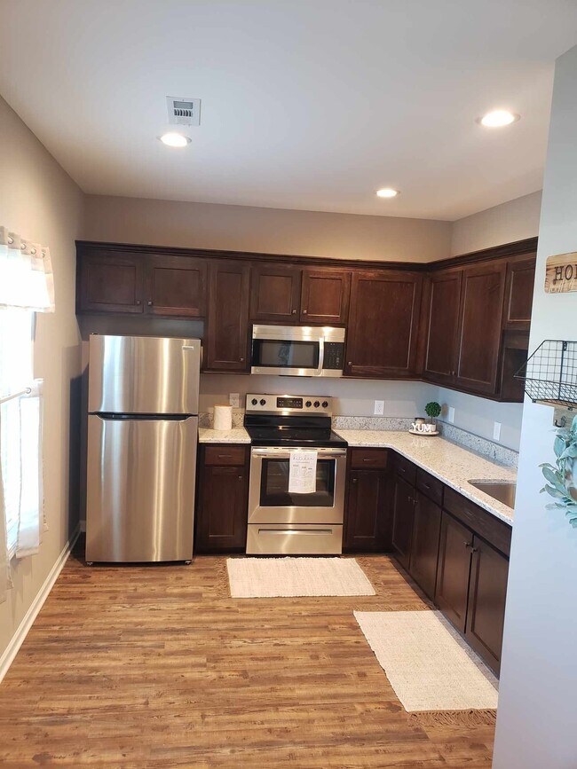 35 Elm St, Manchester, TN 37355