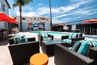 18400 Prairie St, Northridge, CA 91325