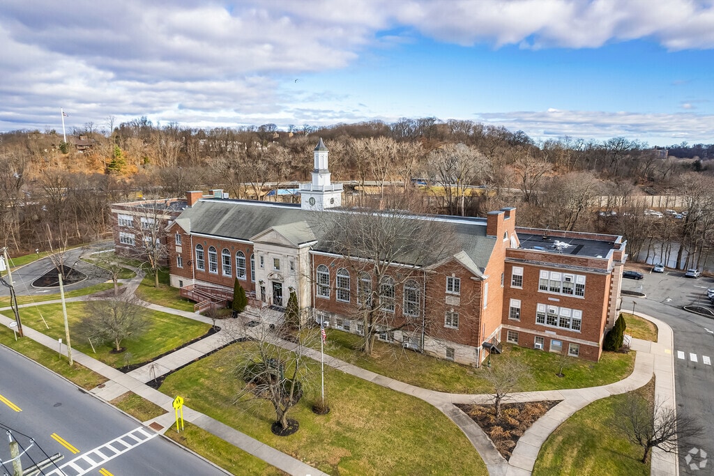 Richard J. Bailey Elementary School is a top choice school for students located in White Plains.