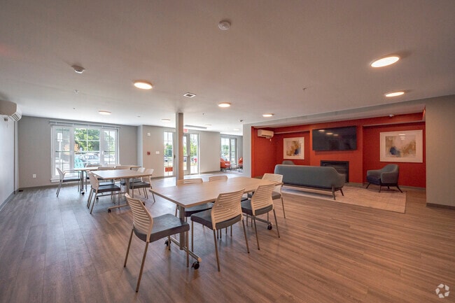 Shoreline Grove - Community Room