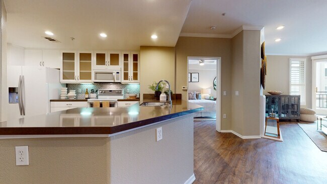 Regents La Jolla, La Jolla, CA 92037 - photo 6