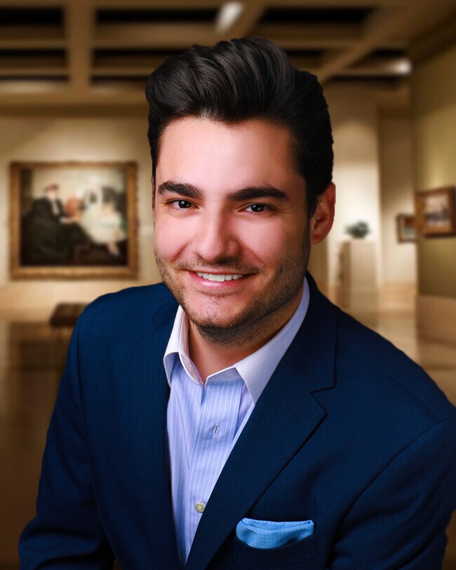 Agent Photo