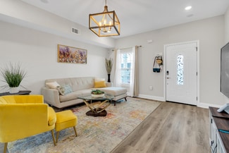 9311 Belfast St Unit Suite E, New Orleans, LA 70118