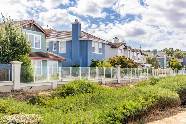 You can find beautiful rows of homes near the bay in New Pacific.