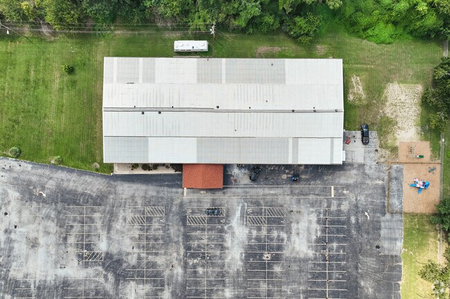 Rivers of Life Christian School focuses on core subjects like science.