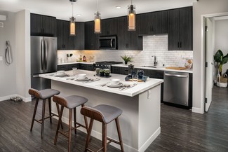 115 N Cleveland St, Oceanside, CA 92054