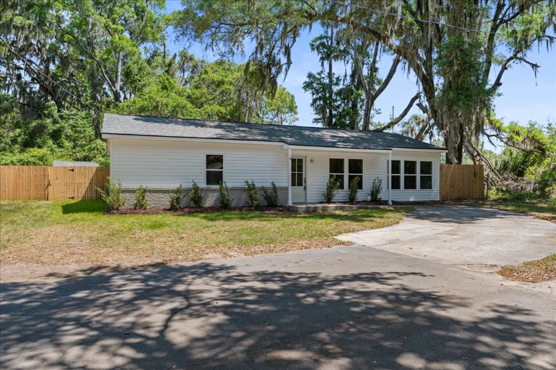 14 Twin Lakes Rd, Beaufort, SC 29902 - photo 1