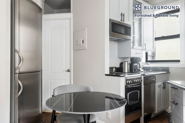 232 Elizabeth St unit FL5-ID2054, New York, NY 10012 - photo 4