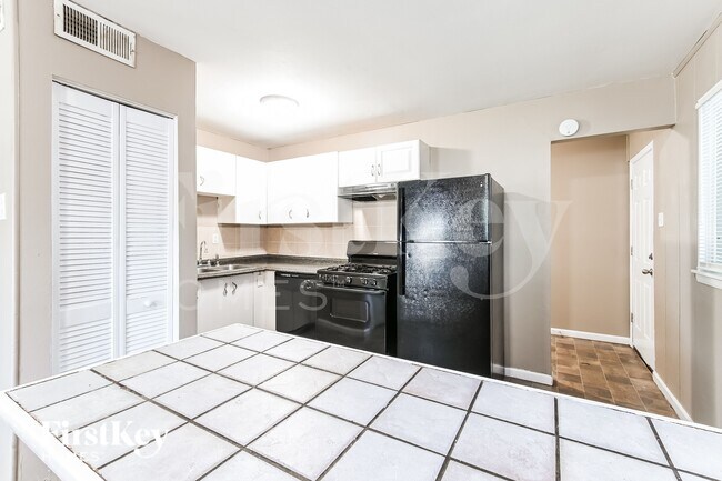 510 Impala Ln, Hazelwood, MO 63042 - photo 6