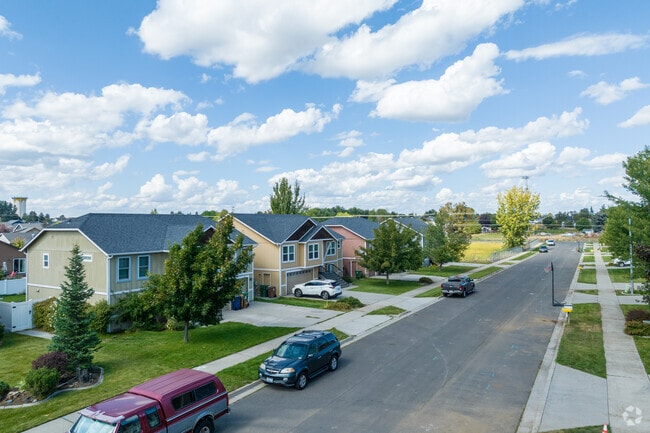 The Five Mile neighborhood in Spokane has many trails and sidewalks for residents.