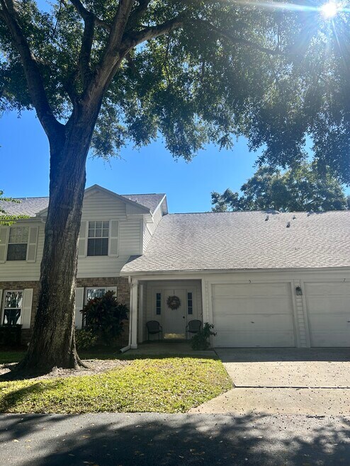 5266 Whitstable Way unit 5, Orlando, FL 32812 - photo 1