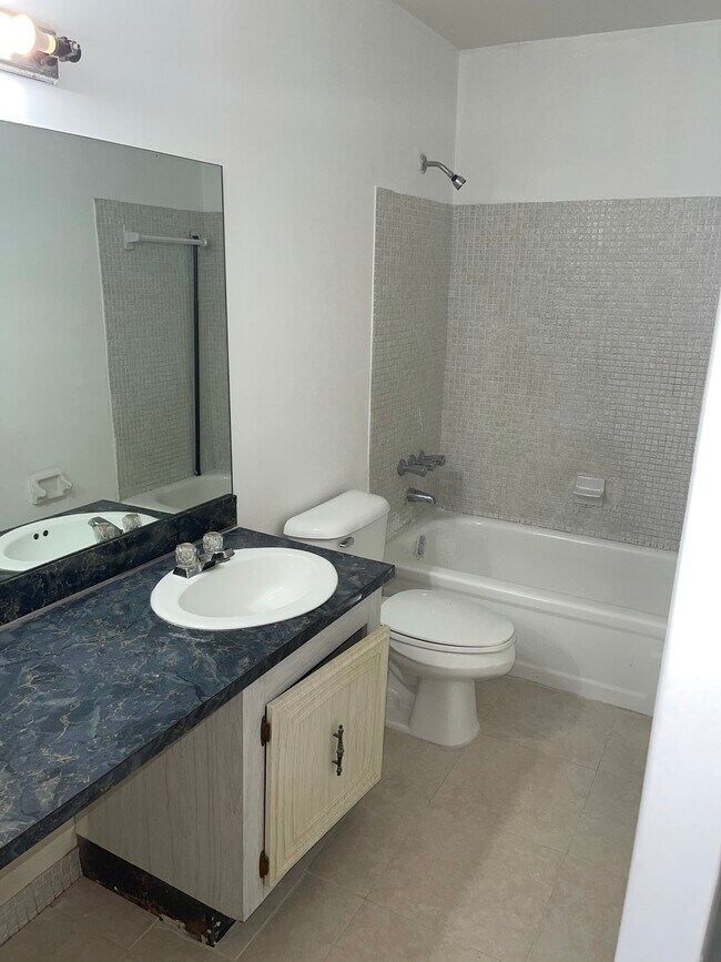 5953 NW 25th Ct, Sunrise, FL 33313 - photo 5