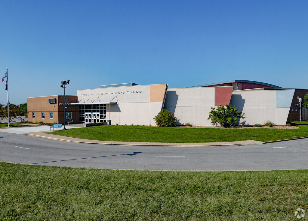 Crossroads Elementary School provides education in the neighborhood of 
O'Fallon St. Charles