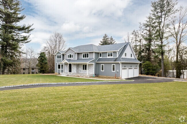 Large single-family homes with large front and backyards are common in the Norwood, NJ.