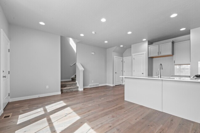 6566 W Raynolds Peak Way, West Jordan, UT 84081 - photo 5