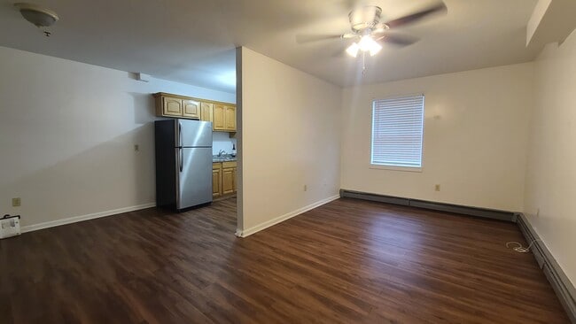 134 71st St unit 1, Guttenberg, NJ 07093 - photo 2