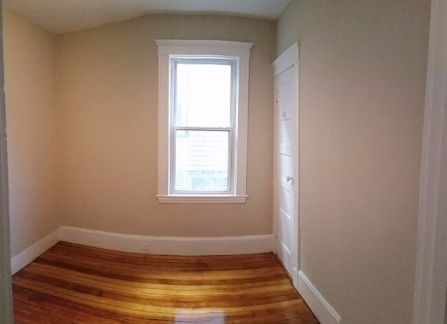 8 Olmstead St unit 2, Jamaica Plain, MA 02130 - photo 6