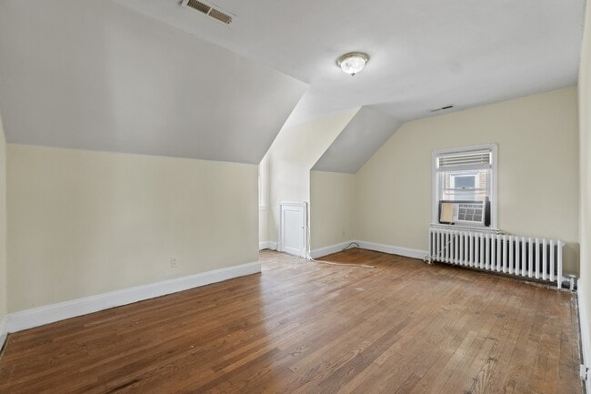 4610 Calvert Rd, College Park, MD 20740 - photo 6