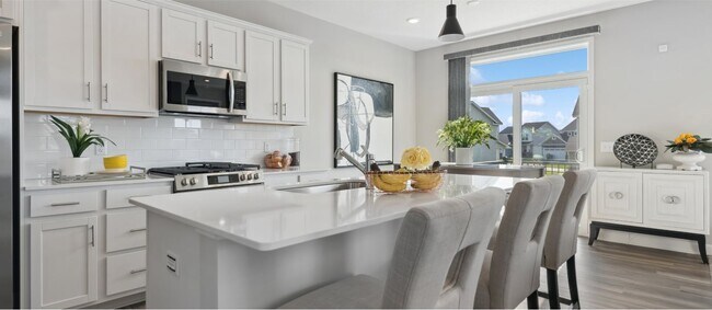 23087 Hazel Ln unit 36036734, Rogers, MN 55374 - photo 2