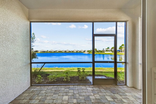 18087 Cherished Loop, Lakewood Ranch, FL 34211 - photo 5