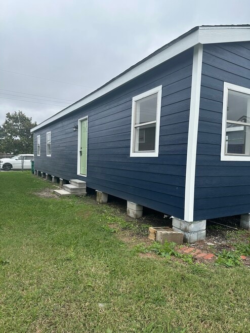 1818 Brown Ave, Harvey, LA 70058 - photo 1