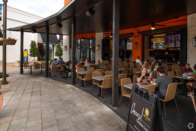 Dining options are plentiful in the Lutz area.