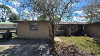 825 Bradley Cir, Lynn Haven, FL 32444