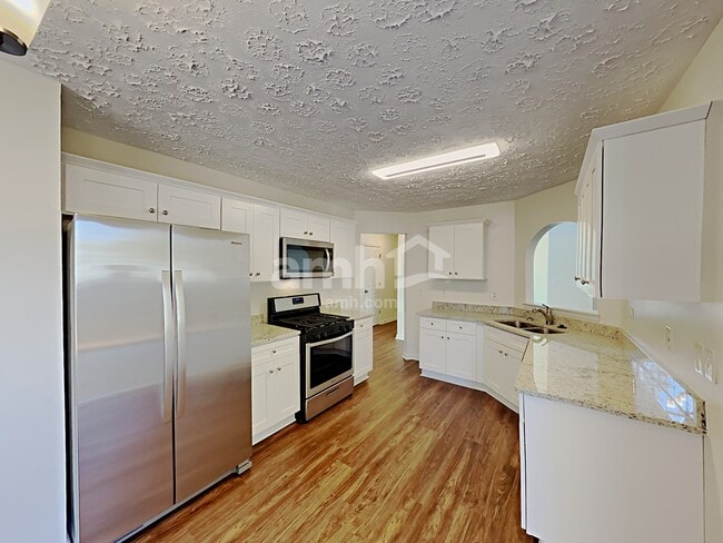 4618 Noah Overlook W, Acworth, GA 30101 - photo 3