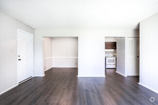 200 Engracia Dr, Warner Robins, GA 31088