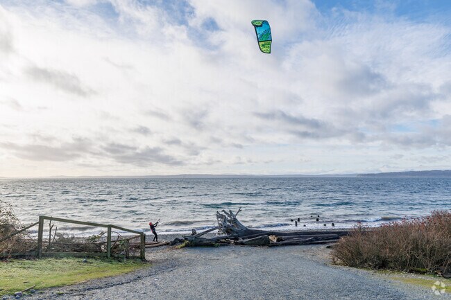 Shoreline has many parks with stunning waterfront views.