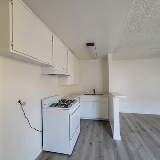 6715 Woodley Ave Unit 27, Los Angeles, CA 91406