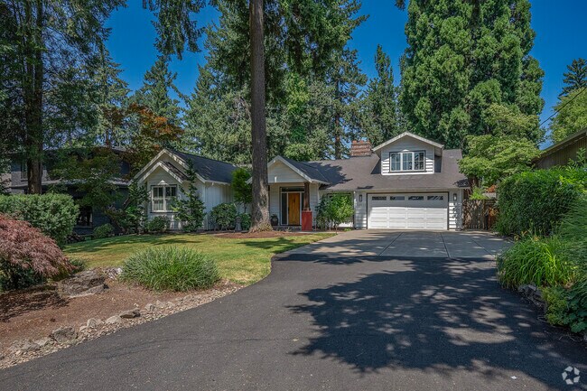 Newly renovated Mid-Century Rancher home in Uplands, Lake Oswego.