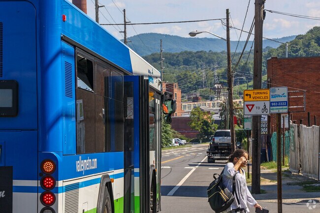 Valley Metro Buses have stops in Morningside for easy trips downtown.