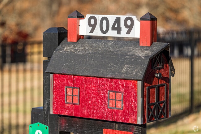 In Lascassas, even the mailbox mimics the charming barns found in the area.