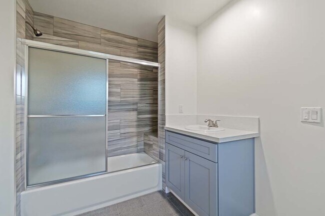 11808 Hart St unit 103, Los Angeles, CA 91605 - photo 6