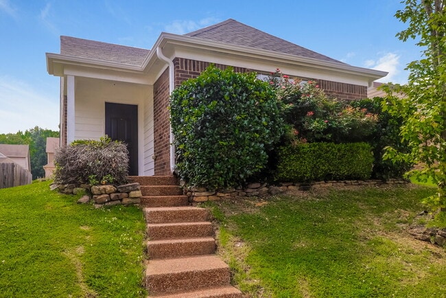 1497 Pemberton Ln, Cordova, TN 38016 - photo 2