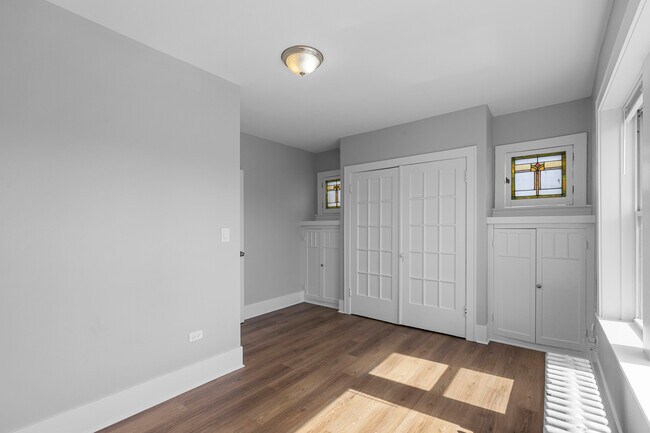 3222 W Grace St unit 1, Chicago, IL 60618 - photo 6