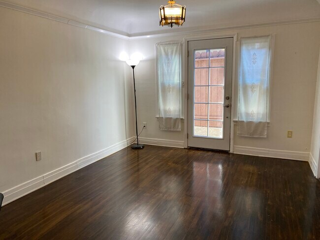 2323 Las Colinas Ave unit 2323 Las Colinas Ave, Los Angeles, CA 90041 - photo 6