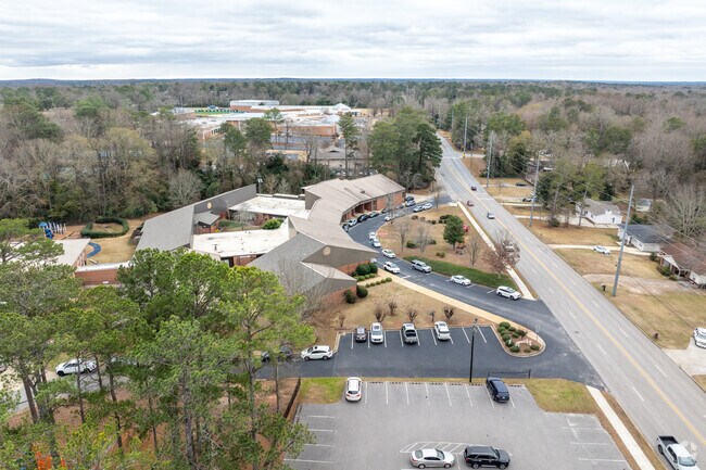 Dean Road Elementary School is a great place to learn.