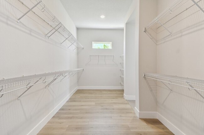 18172 Foxtail Loop unit 36449460, Venice, FL 34293 - photo 7