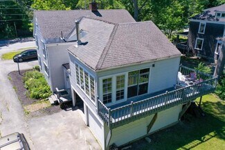40 College Ave, Orono, ME 04473