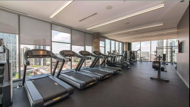 433 N Wells St unit 631, Chicago, IL 60654 - photo 2