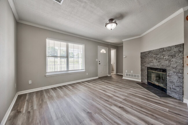 1489 E 120th St, Olathe, KS 66061 - photo 4